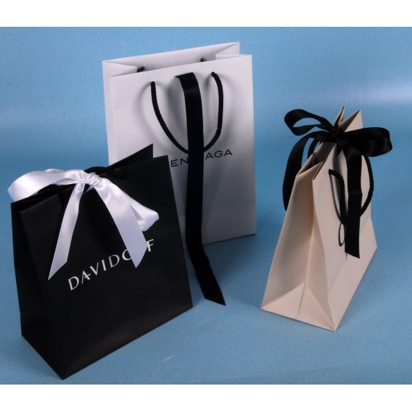 Pochette cadeau papier personnalisée, sachet luxe sur-mesure